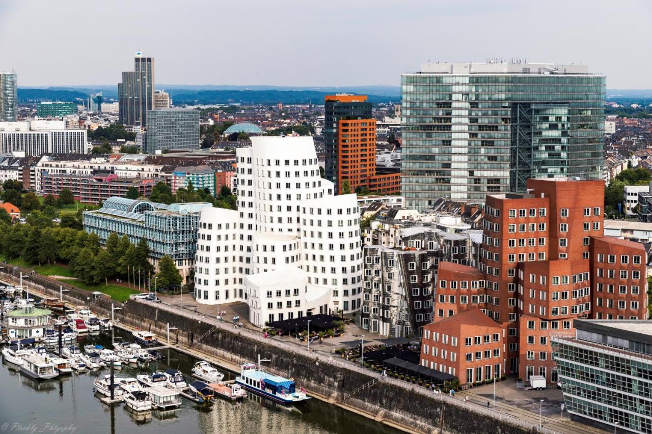 Hyatt Regency Dusseldorf Hotel Exterior photo