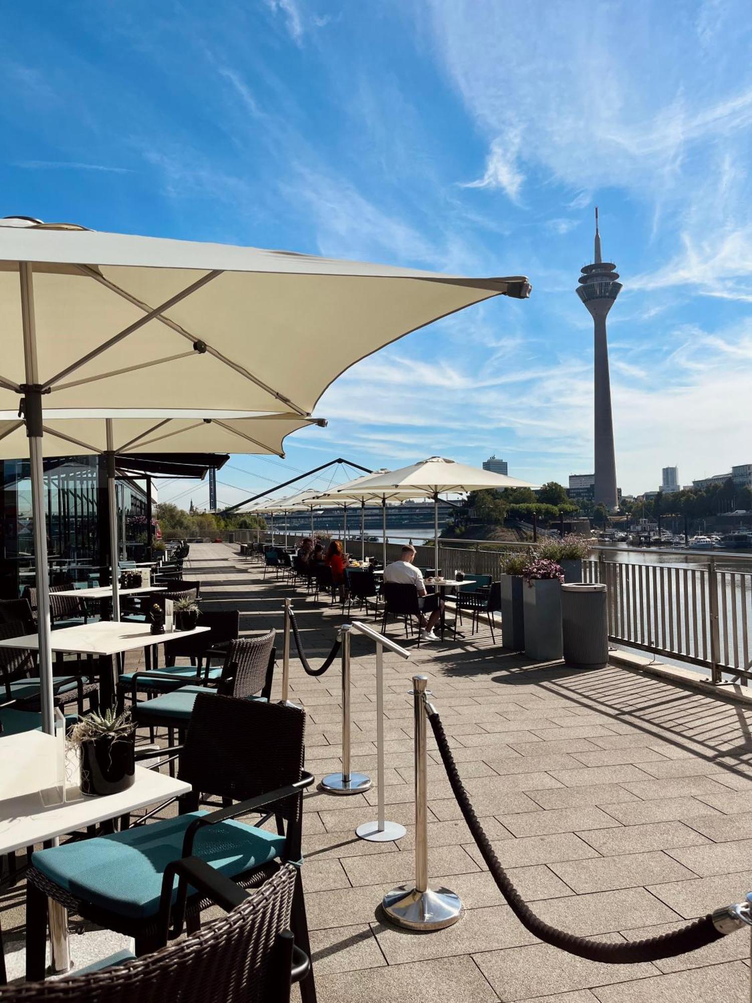 Hyatt Regency Dusseldorf Hotel Exterior photo